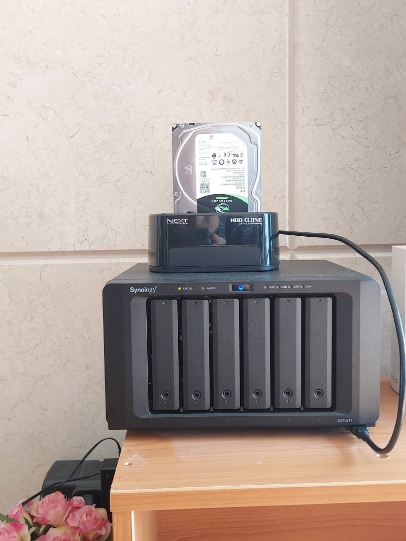 시놀로지 NAS의 저장소에 대한 엉뚱한 생각 – USB로 연결된 외부 HDD/SSD를 저장소 관리자에서도 인식할까?